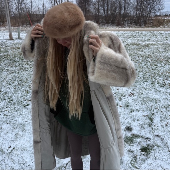 Vintage real fur hat apres ski aspen beret Courchevel NYC glam puffer hat - Picture 5 of 9